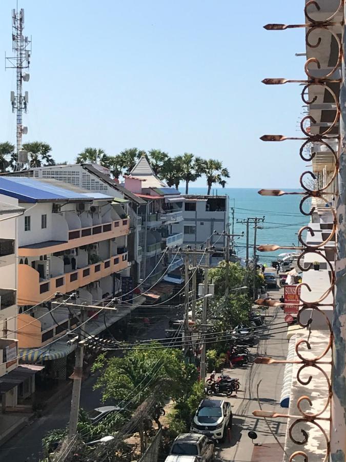 Sv. House Hotel Bãi biển Jomtien Ngoại thất bức ảnh