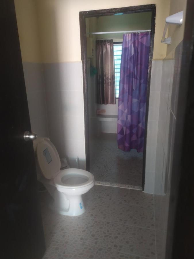 Sv. House Hotel Bãi biển Jomtien Ngoại thất bức ảnh
