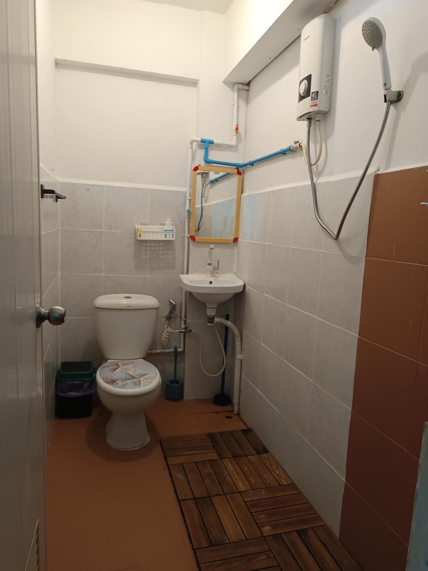 Sv. House Hotel Bãi biển Jomtien Ngoại thất bức ảnh